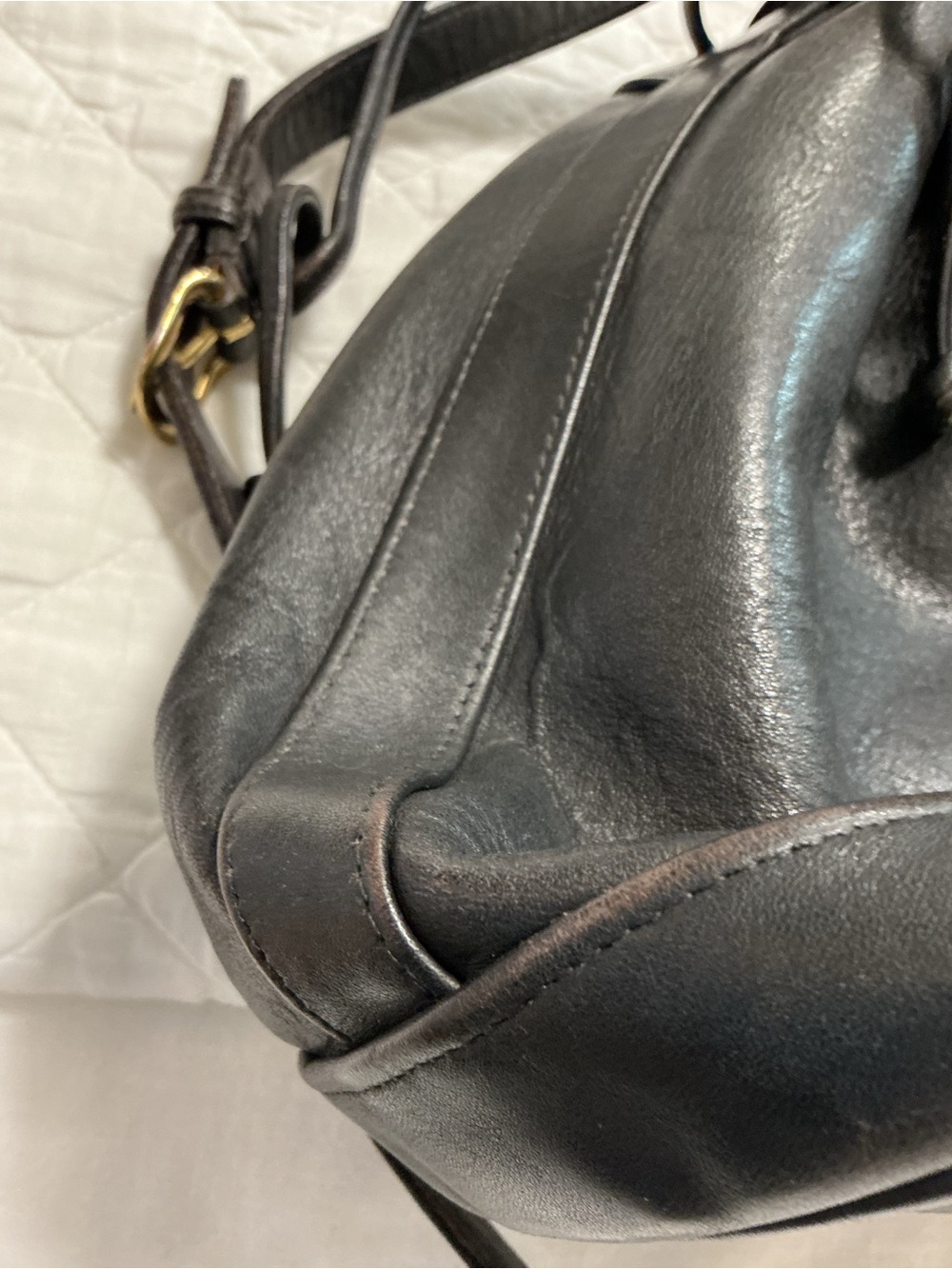 Vintage coach bucket bag in black - Picture 6 of 10